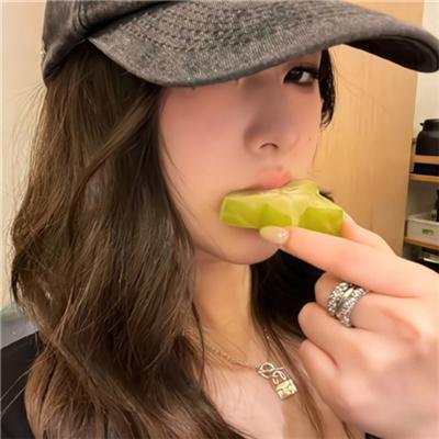 明天，我会成为谁的女友